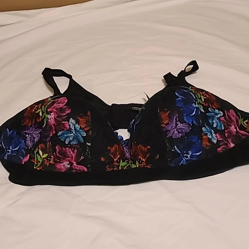 Torrid curves full coverage bra size 44DD
